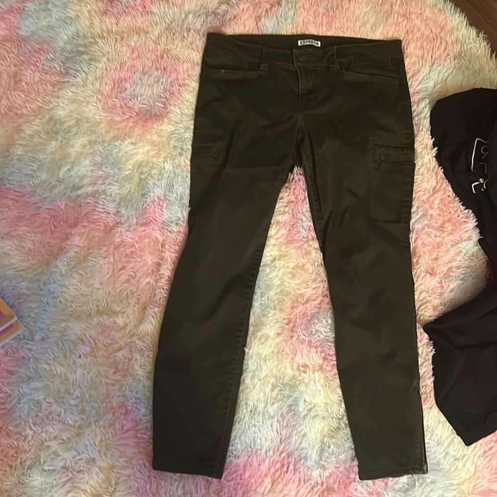 Army green cargo jeans size 10